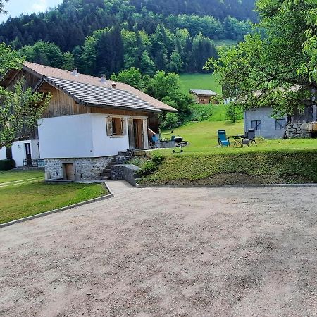 Le Petit Caboin Guest House Seytroux Exterior photo