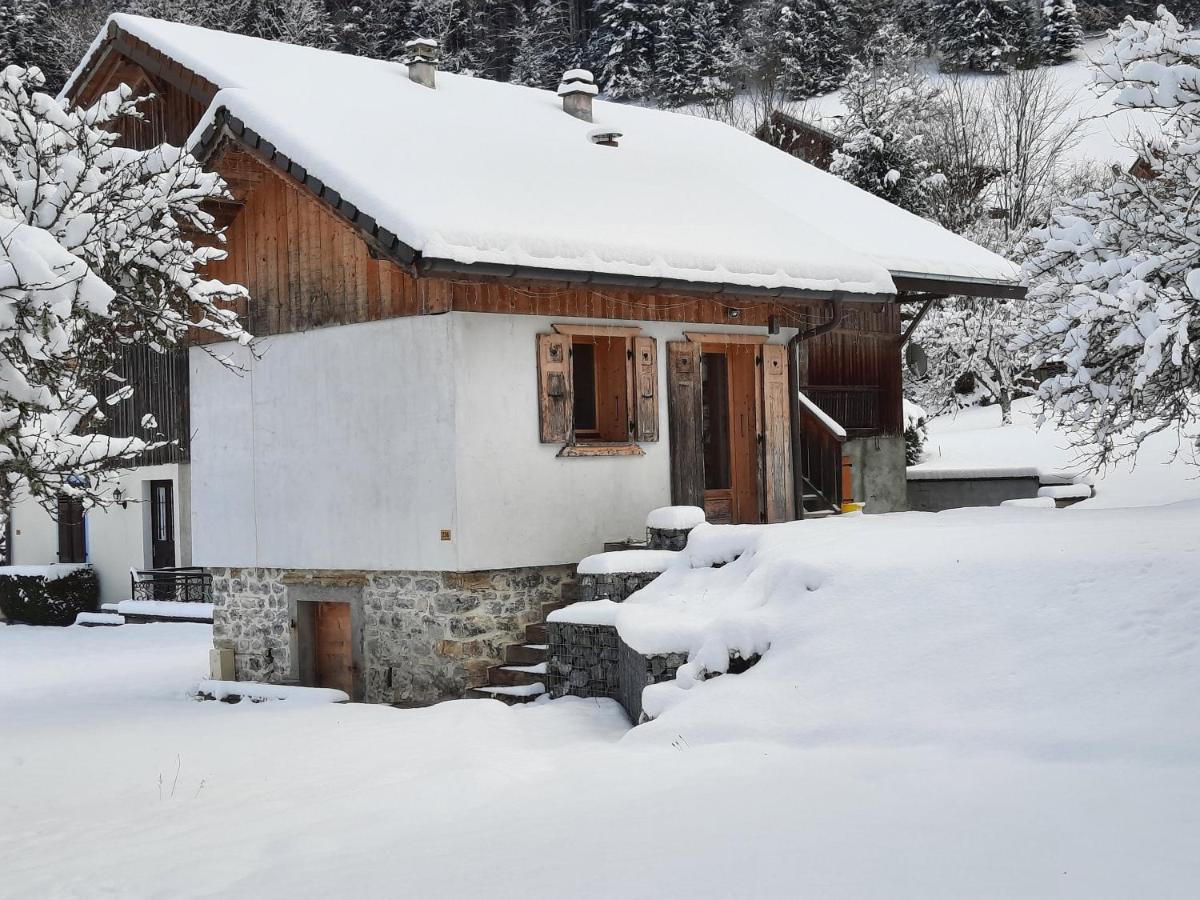 Le Petit Caboin Guest House Seytroux Exterior photo